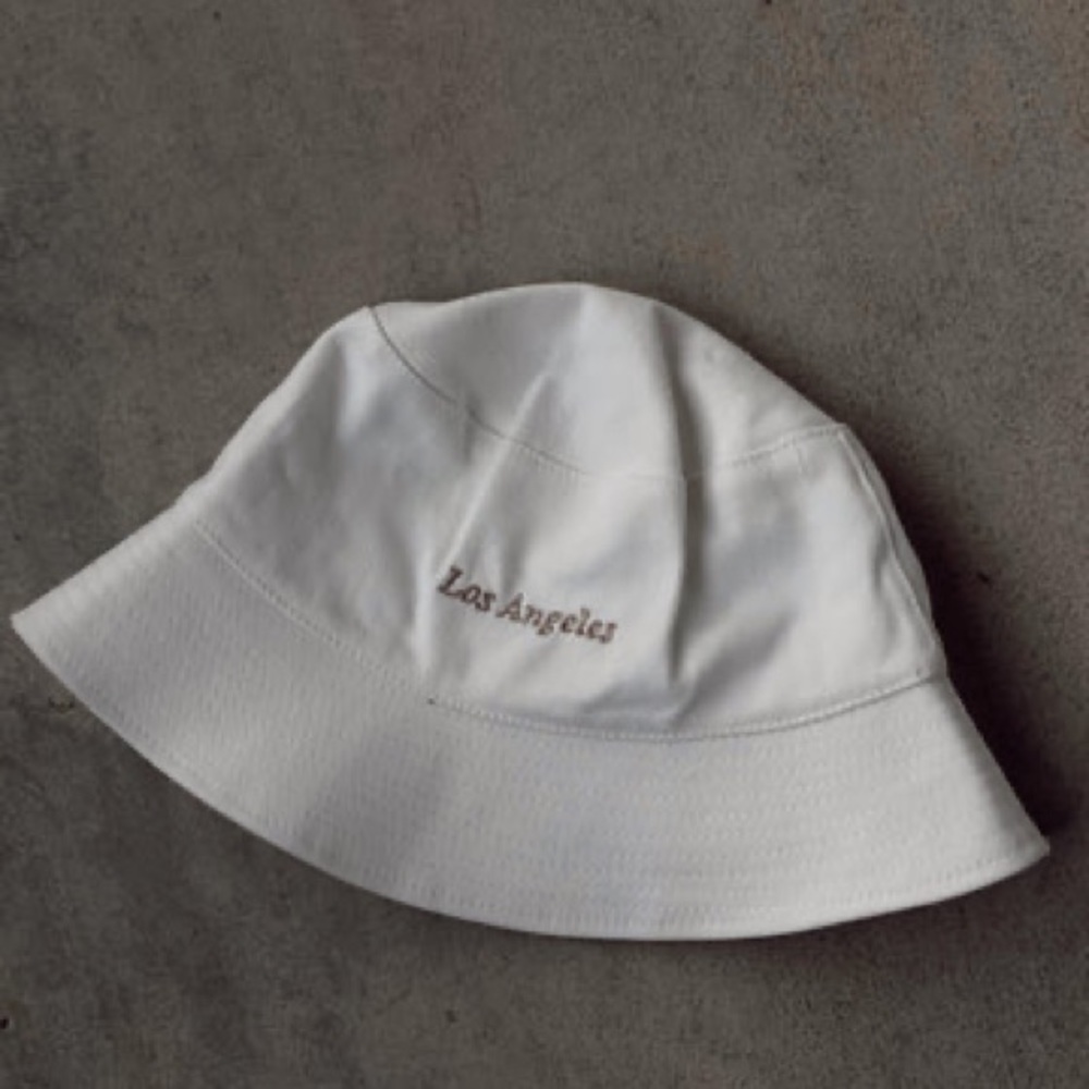 Bucket hat